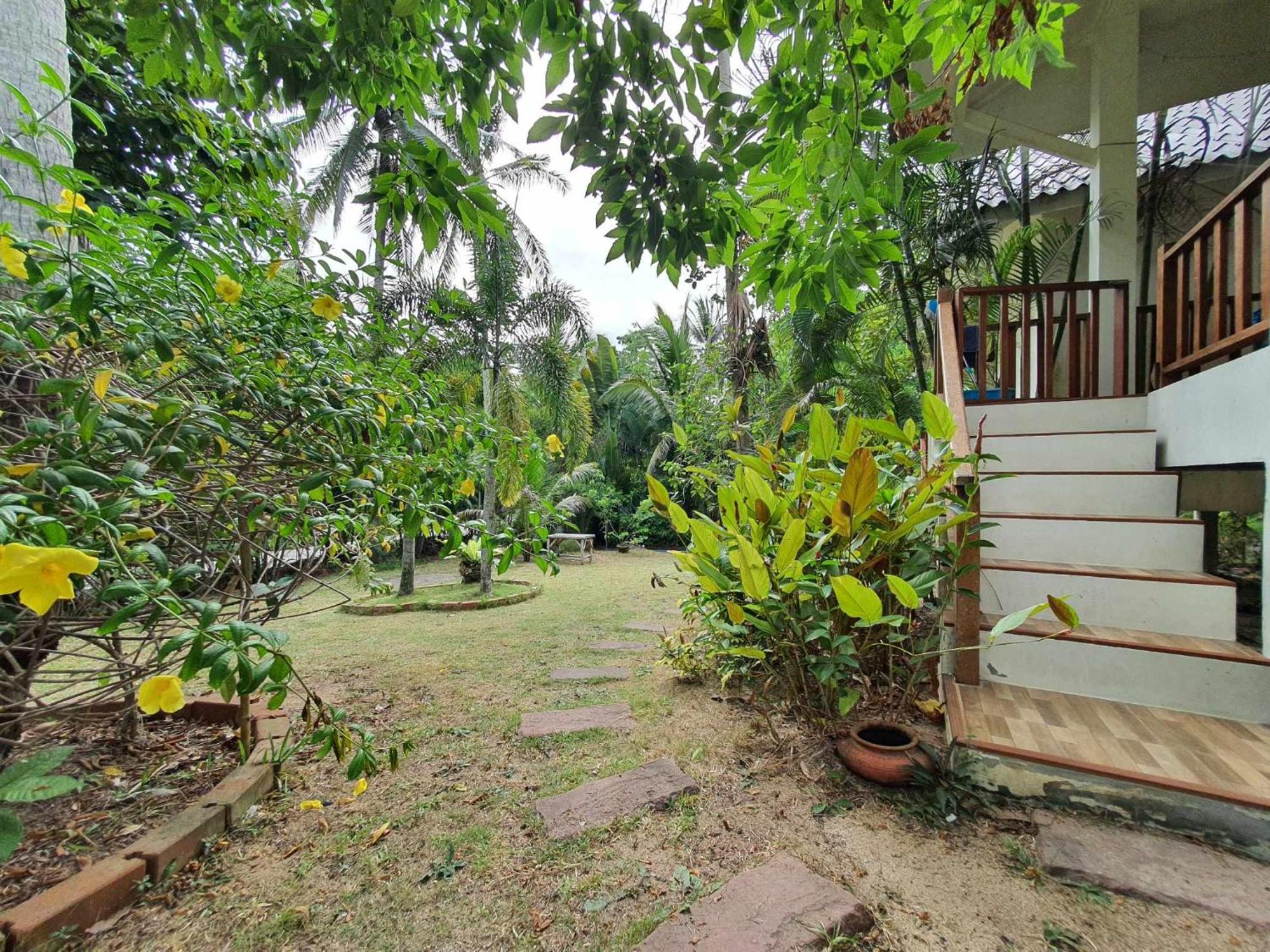 Niniari House Thongsala Exterior foto