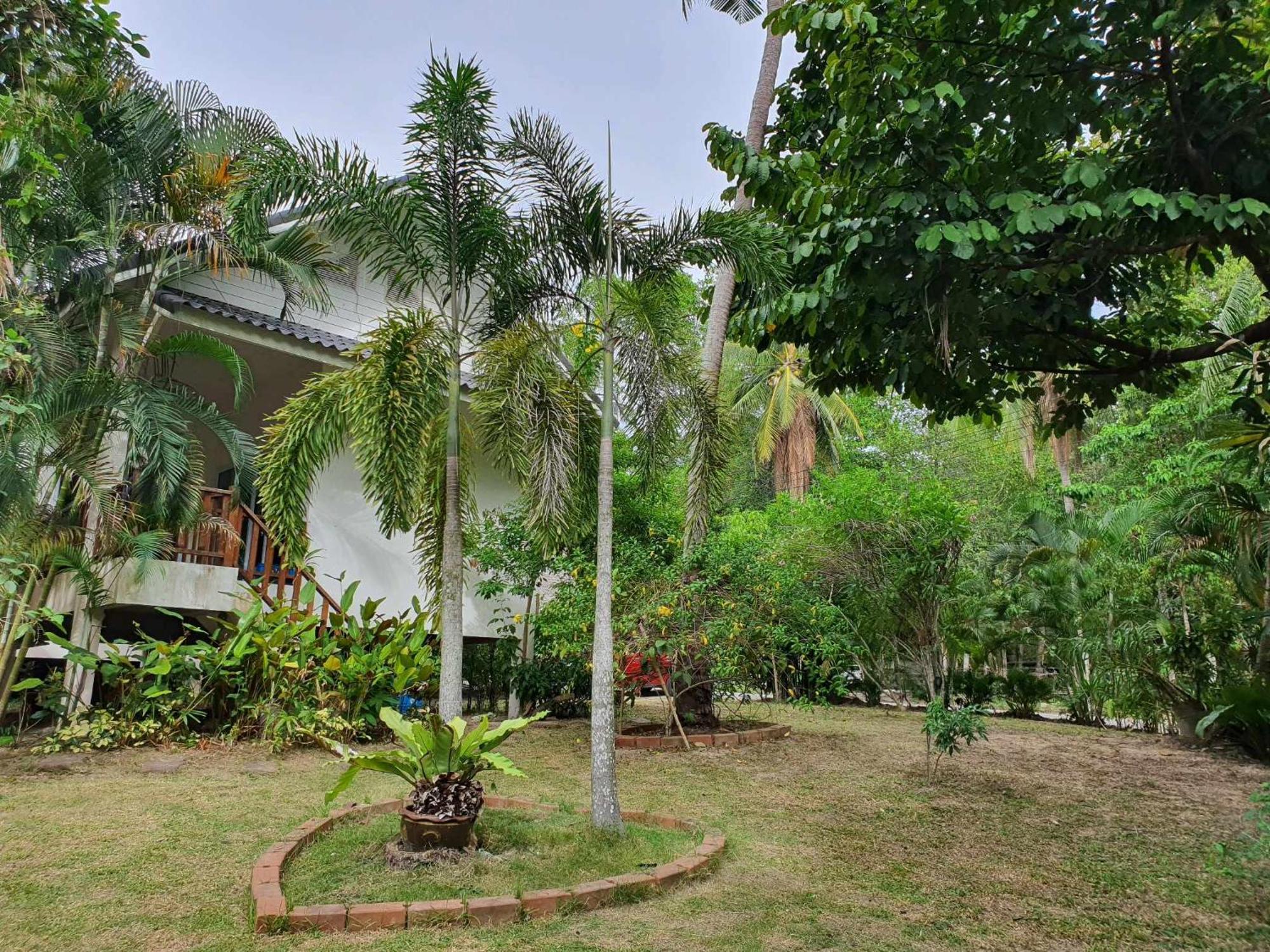 Niniari House Thongsala Exterior foto